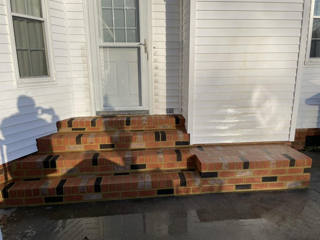 Bricks porch with white wall